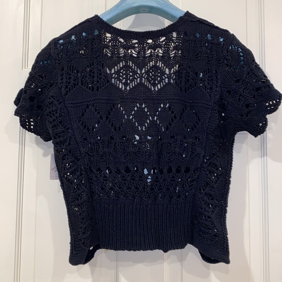 NWT x REVOLVE Jilly Free People Large Crocheted Cropped Cardigan Button Sweater - Picture 7 of 15